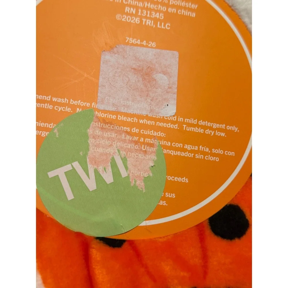 Tootsie Roll Halloween Oversized Plush Throw Blanket Pumpkin Candy 60x70